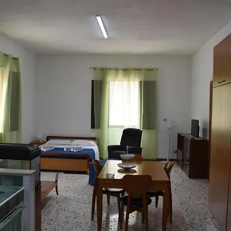 Casa Vacanze Adele シャッカ