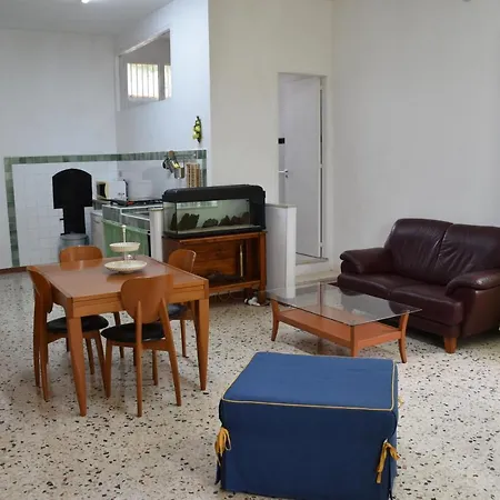 Apartman Casa Vacanze Adele